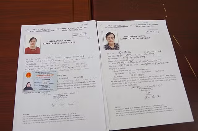 Các giấy tờ tùy thân giả của các đối tượng sử dụng. Ảnh: dantri.com.vn
