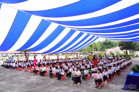 Lễ khai giảng đặc biệt trên đất Bình Thành 77 năm trước