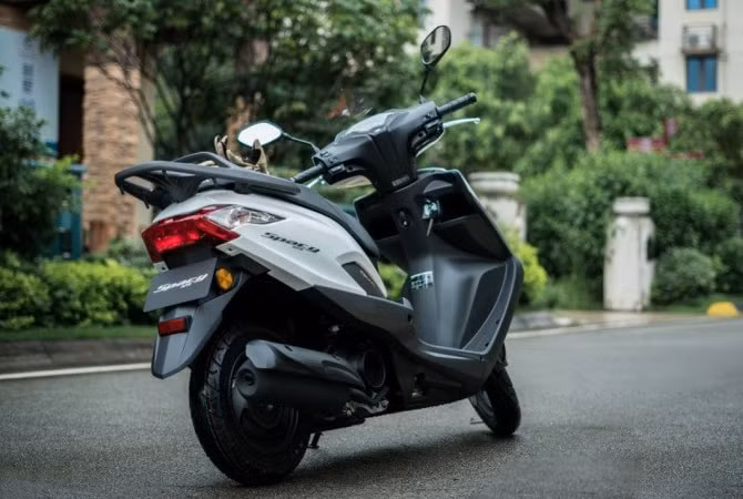 can canh huyen thoai honda spacy 125 2024 hinh 2