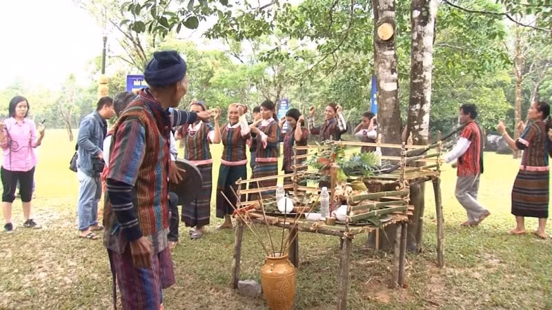le mung com moi cua nguoi bru van kieu la di san van hoa phi vat the quoc gia hinh 3