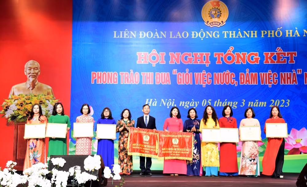 ton vinh tri an nu can bo doan vien cong doan thu do xuat sac hinh 5