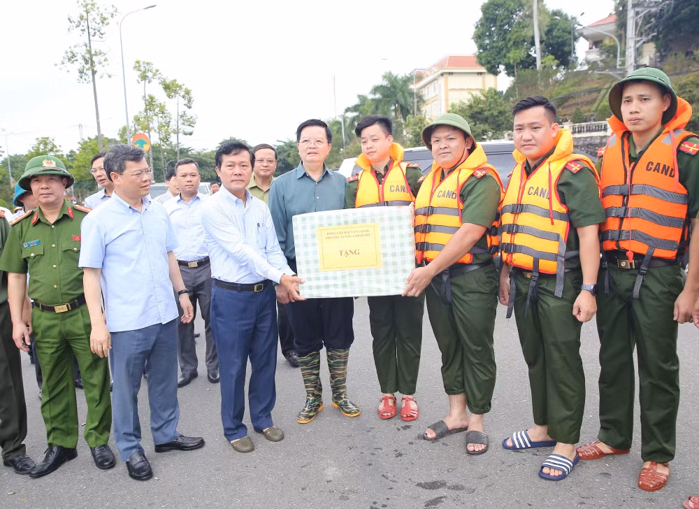 Tập trung cao độ cho công tác phòng, chống mưa lũ tại Tuyên Quang- Ảnh 2.
