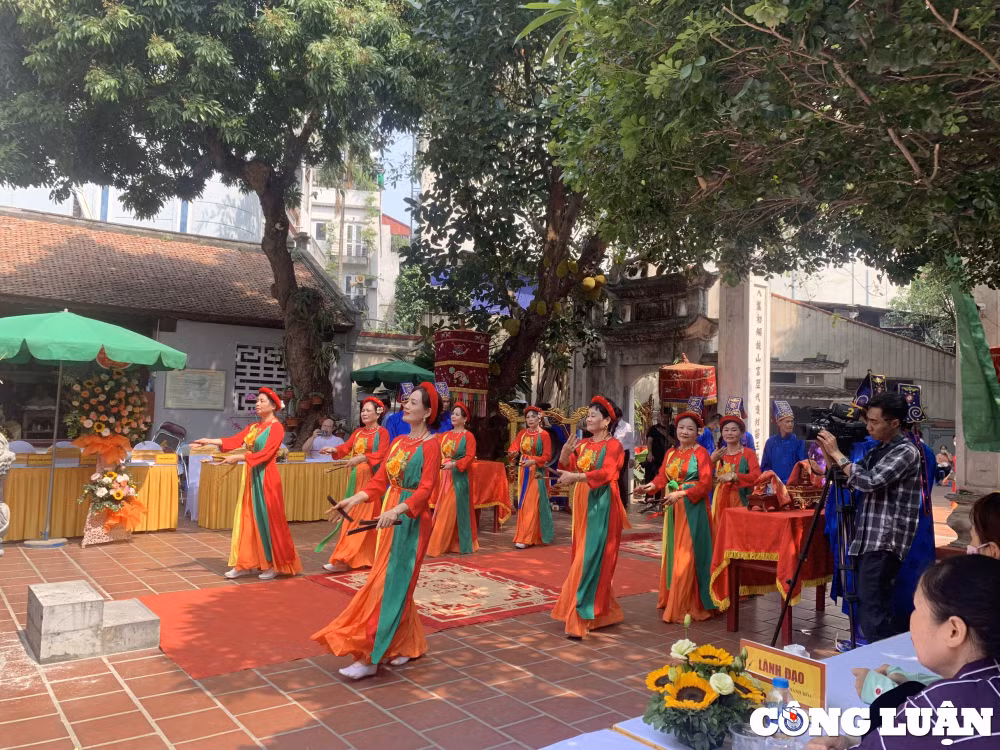 dac sac nghi le tai hien hoi the trung hieu den dong co tay ho hinh 4