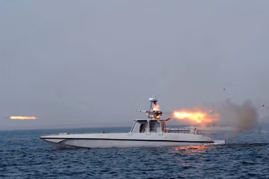 Mỹ bất ngờ tập kích loạt mục tiêu tại Iran giữa lúc đàm phán