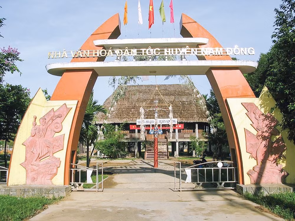 Nhà văn hóa dân tộc huyện Nam Đông.