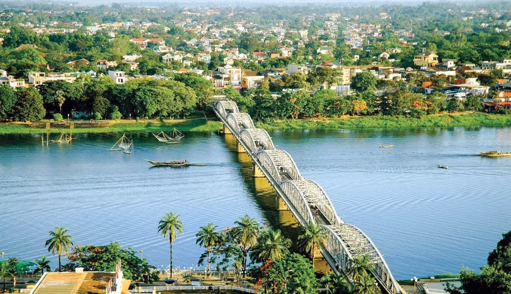 Cầu Trường Tiền - Thừa Thiên Huế.