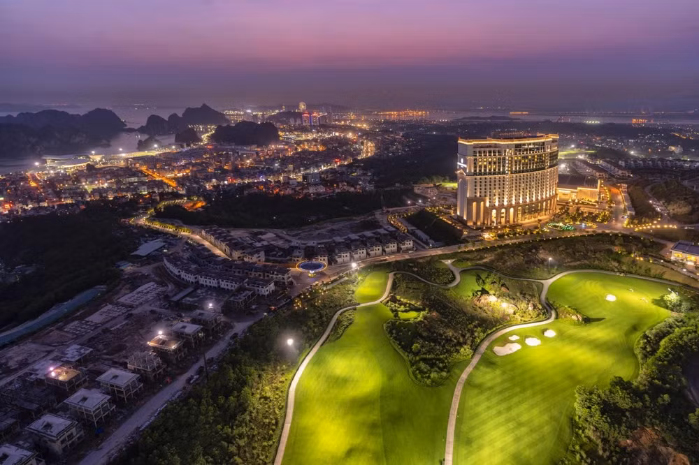 Quần thể FLC Hạ Long trong hệ thống FLC Holiday