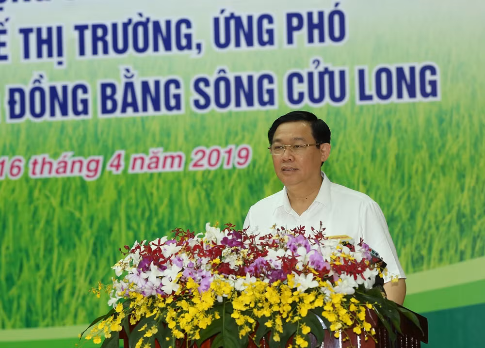 Phó Thủ tướng Vương Đình Huệ phát biểu chỉ đạo tại Diễn đàn. Ảnh: VGP