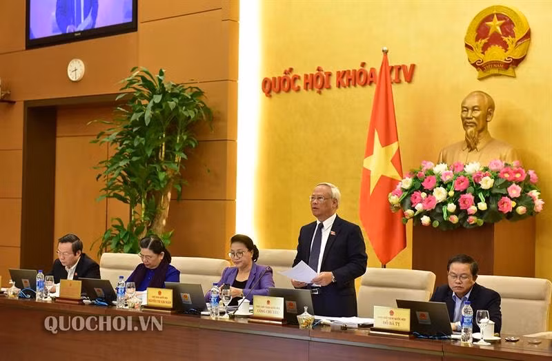Phó Chủ tịch Quốc hội Uông Chu Lưu phát biểu kết luận nội dung thảo luận. Ảnh quochoi.vn