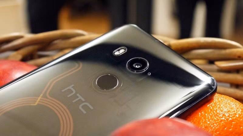 HTC chán làm smartphone rồi?