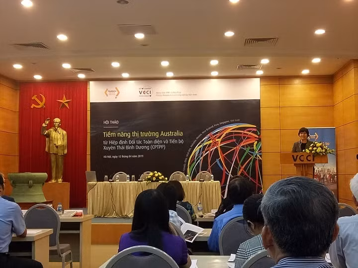 Hội thảo Tiềm năng thị trường Úc từ hiệp định đối tác toàn diện và tiến bộ xuyên Thái Bình Dương (CPTPP) diễn ra ngày 12/4/2014 tại Hà Nội. Ảnh: Lương Minh