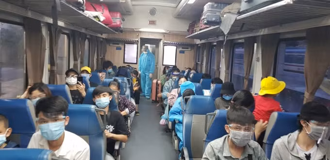 go kho cho hoat dong van tai duong sat giua bao covid 19 hinh 2