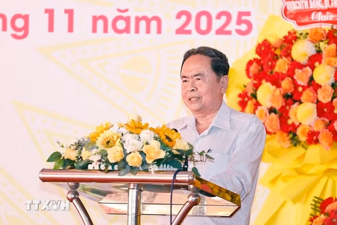 ttxvn-0911-chu-tich-quoc-hoi-dai-doan-ket-dan-toc-can-tho-10.jpg