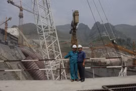 "Trở về nơi nguồn sáng" - Vinh danh người lao động xây dựng Việt Nam