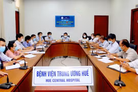 Bệnh viện TW Huế xây dựng trung tâm điều trị bệnh nhân COVID-19 nặng ở TP.HCM