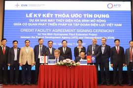 Ký kết thỏa ước tín dụng cho Dự án Nhà máy Thủy điện Hòa Bình mở rộng