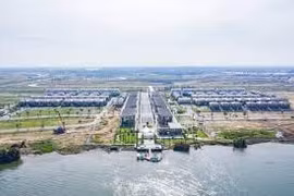Công ty CP đầu tư Nam Long: Thế chấp loạt dự án lãi suất cao, ôm tiền cho vay “giá rẻ”