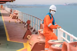 Tạo thuận lợi cho thuyền viên Việt Nam được hồi hương, thay thế tại cảng biển