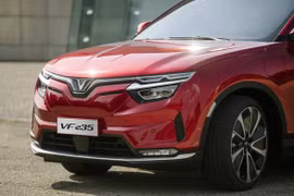 VINFAST chính thức nhận đặt hàng xe VF e35, VF e36 tại triển lãm CES 2022