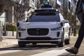 Xe tự hành Google hoàn tất 20 triệu dặm thử nghiệm trên đường công cộng