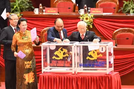 Bỏ phiếu bầu Ủy viên Ban Chấp hành Trung ương khóa XIII