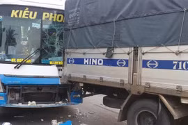 5 xe ôtô xảy ra va chạm liên hoàn trên quốc lộ 1