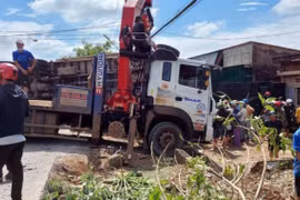 Đắk Lắk: Xe tải tông liên hoàn khiến 2 người tử vong, 4 người bị thương
