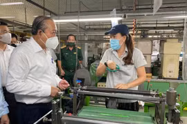 Phó Thủ tướng Trương Hòa Bình kiểm tra công tác chống dịch tại TP.HCM