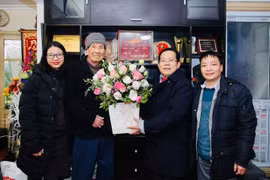 Chương trình "Mai Vàng nhân ái" của Báo Người Lao Động đến với nhạc sĩ Phạm Tuyên