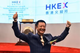 Hé lộ lý do “tỷ phú lẩu Haidilao” của Trung Quốc nhập quốc tịch Singapore