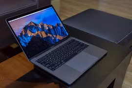 Apple mở rộng chương trình sửa chữa miễn phí lỗi đèn nền màn hình cho MacBook Pro 13 inch 2016