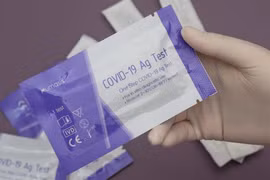 Kiến nghị đưa sản phẩm test nhanh COVID-19 vào bình ổn giá, Bộ tài chính nói gì ?