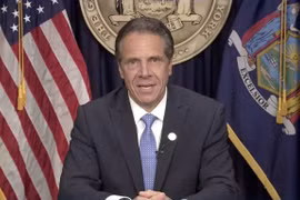 Thống đốc bang New York Andrew Cuomo từ chức vì cáo buộc quấy rối tình dục