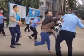 Khởi tố nhóm bảo vệ đánh người nhà bệnh nhân tại bệnh viện