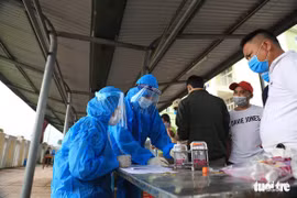 Hà Tĩnh: 3 người trong khu cách ly dương tính với SARS-CoV-2