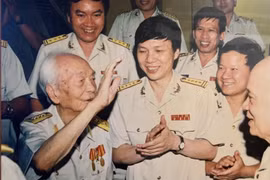 Nhà báo chính luận Võ Nguyên Giáp: Ngòi bút chiến đấu