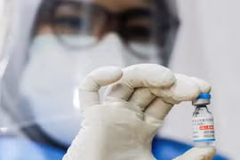 Mỹ và Trung Quốc chia sẻ công nghệ với ASEAN vì lợi thế ngoại giao vaccine