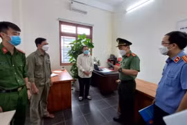 Bắt giam 2 tài xế tổ chức cho người khác nhập cảnh trái phép