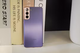 Samsung ra mắt bộ đôi điện thoại Galaxy S21 và Galaxy S21+, giá khởi điểm 799 USD