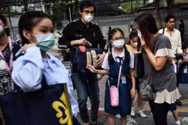 Thái Lan chuẩn bị cho học sinh đi học trở lại, với biện pháp nghiêm ngặt