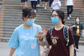 Đề thi môn Vật lý tốt nghiệp THPT 2021, mã đề 202