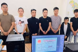 Khởi tố 7 đối tượng làm giả chứng minh thư để lừa đảo