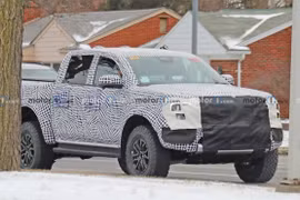 Ford Ranger Raptor thế hệ mới lần đầu bị lộ ảnh chạy thử
