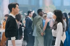 Phim của Song Hye Kyo và Jang Ki Yong chưa lên sóng đã gây sốt