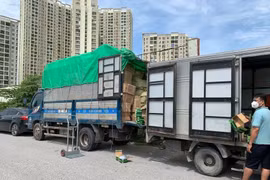 Hà Nội: Phát hiện 1.000 bộ van máy thở oxy không rõ nguồn gốc