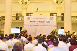 Ngân hàng Nhà nước ra mắt sách “Lịch sử đồng tiền Việt Nam” nhân kỷ niệm 70 năm thành lập ngành