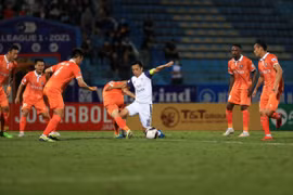 Hà Nội FC thất bại trước Bình Định trong ngày ra mắt HLV Park Choong Kyun