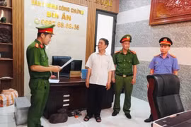 Quảng Nam: Bắt giữ trưởng phòng công chứng liên quan vụ làm giả sổ đỏ
