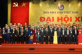 Tăng cường đoàn kết, đồng lòng xây dựng nền báo chí hiện đại, giàu tính chiến đấu, nhân văn