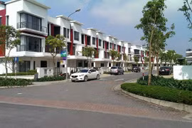 Nhà thấp tầng có giá trên 170 triệu đồng/m2 đang “ế”